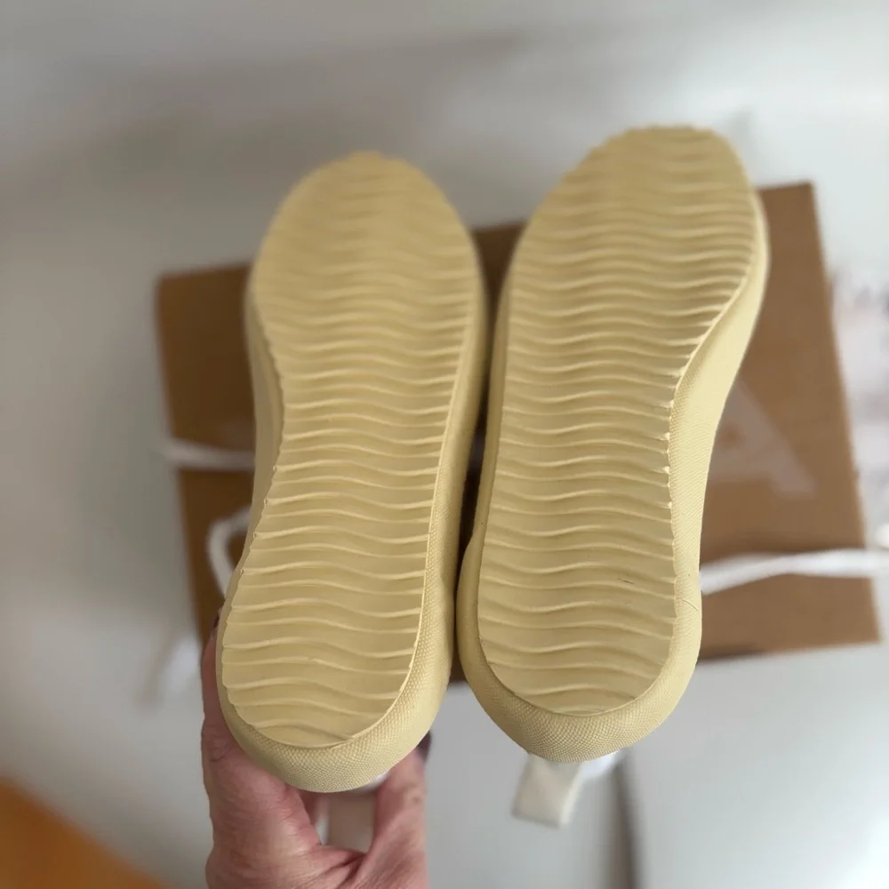 NIB Veja Nova HT Sneakers Canvas White Butter Sole Size 7 - Picture 5 of 8